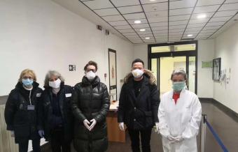 向意大利当地医院捐赠口罩等防疫物资